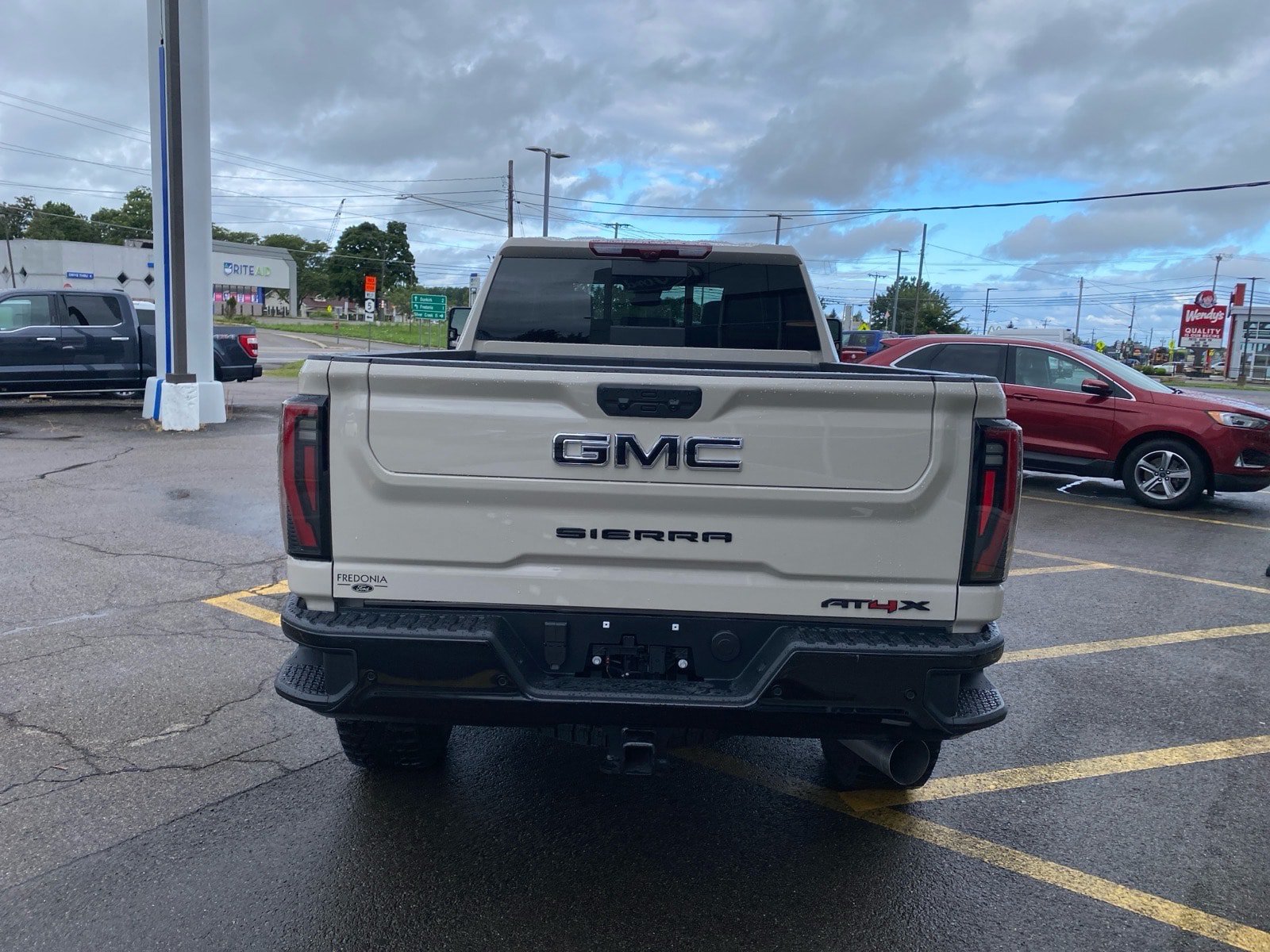 Used 2026 GMC Sierra 2500 AT4X w/ LPO, Black Badging Package AWD/4WD image 5