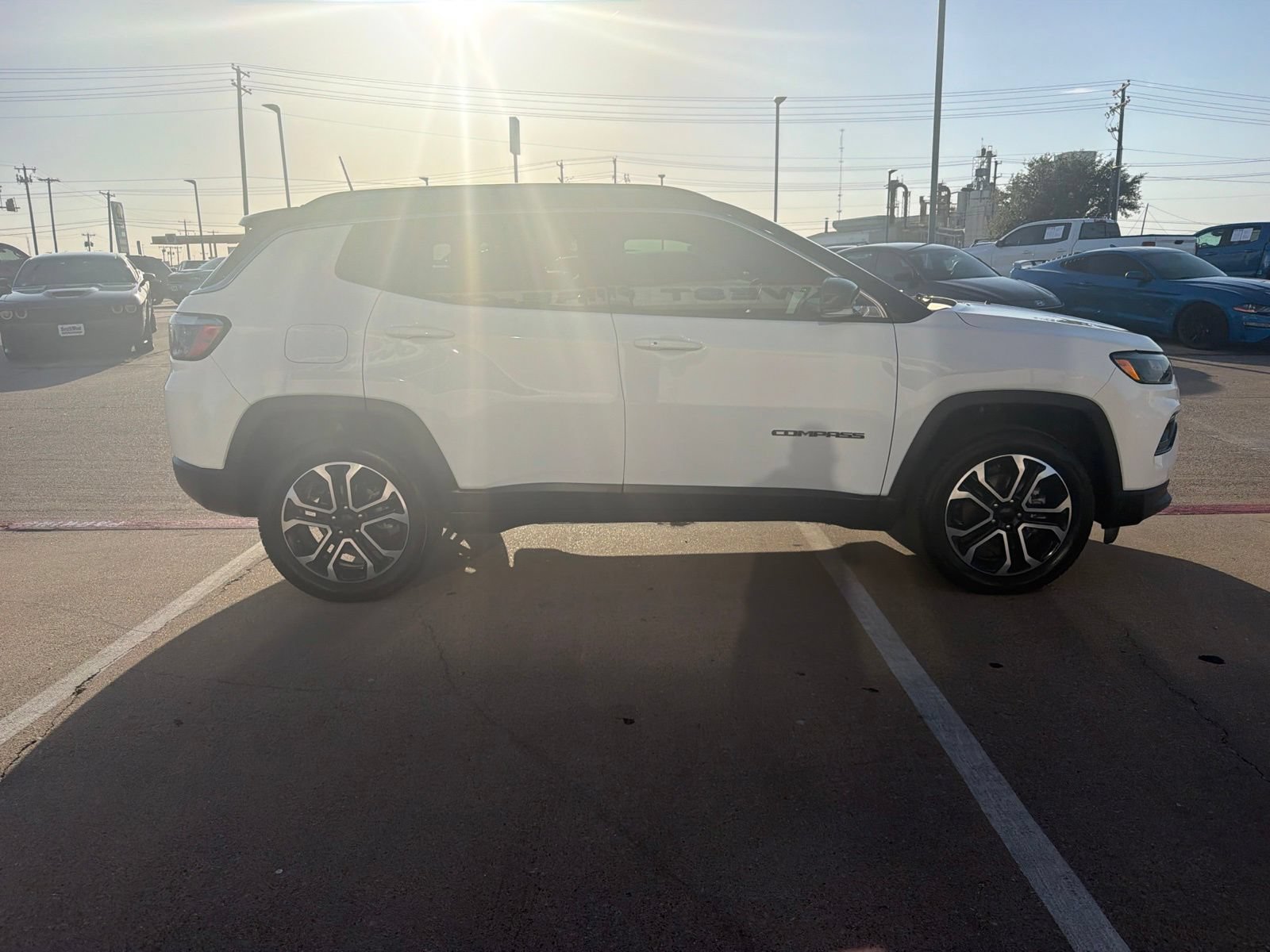 Used 2022 Jeep Compass Limited AWD/4WD image 4