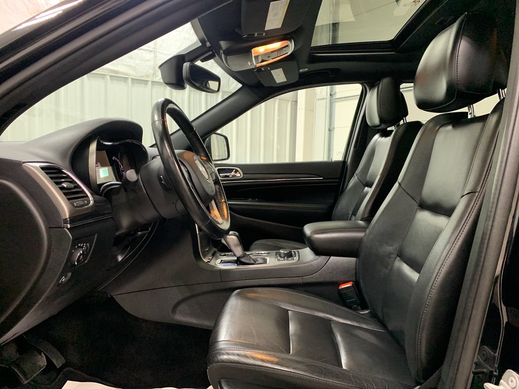 Used 2021 Jeep Grand Cherokee Limited AWD/4WD image 17