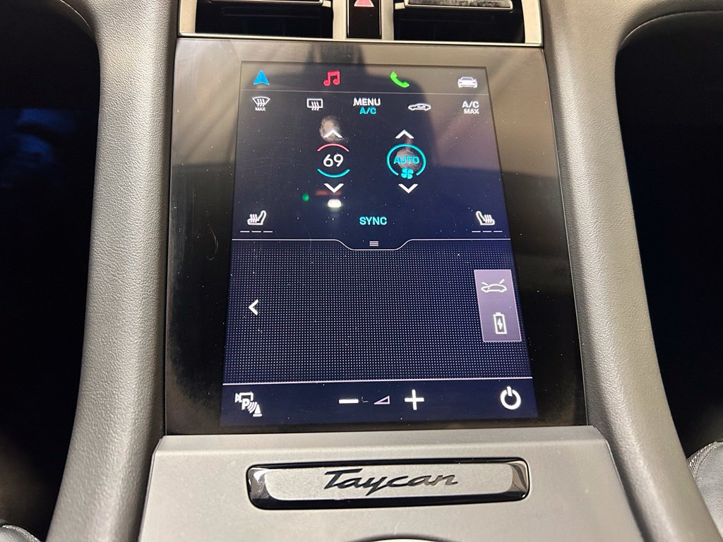 Certified 2025 Porsche Taycan AWD/4WD image 21