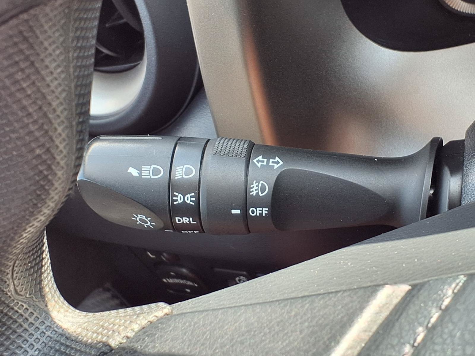 Used 2013 Toyota RAV4 XLE AWD/4WD image 23