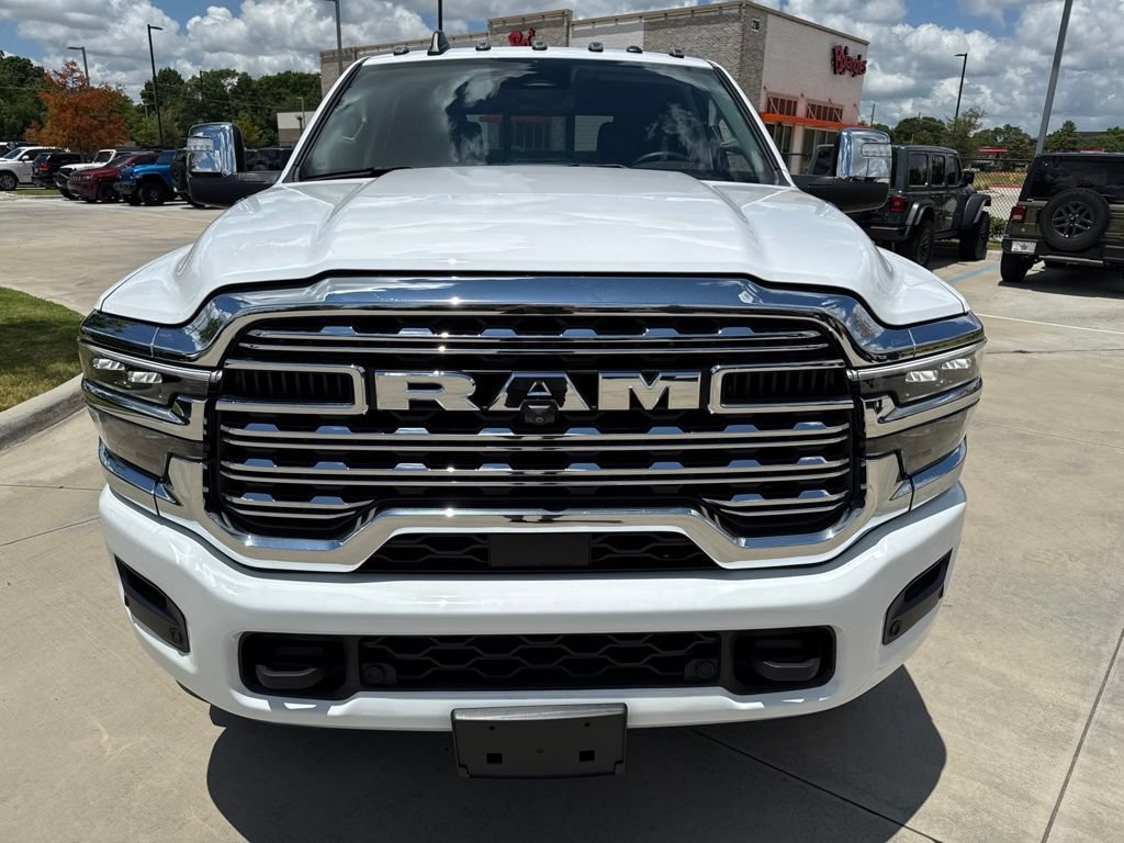 Used 2025 RAM 2500 Limited AWD/4WD image 8