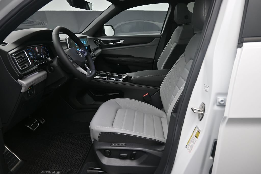 New 2026 Volkswagen Atlas Cross Sport SEL R-Line AWD/4WD image 19