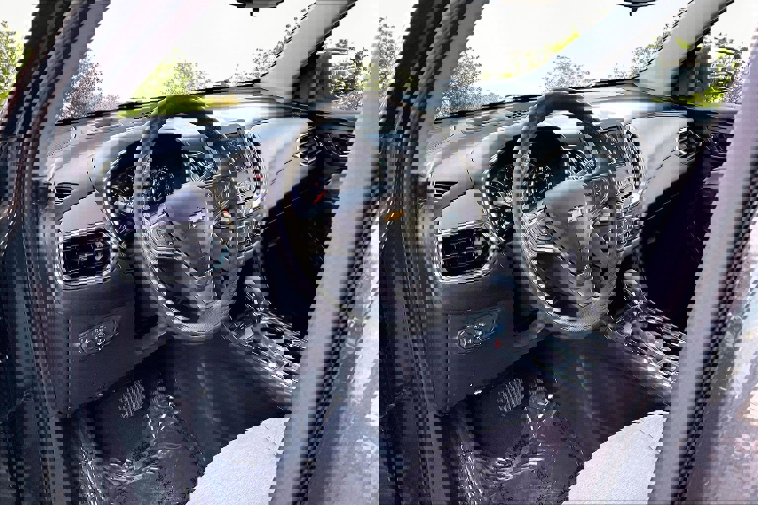 Used 2022 Chevrolet Equinox LS w/ LS Convenience Package image 14