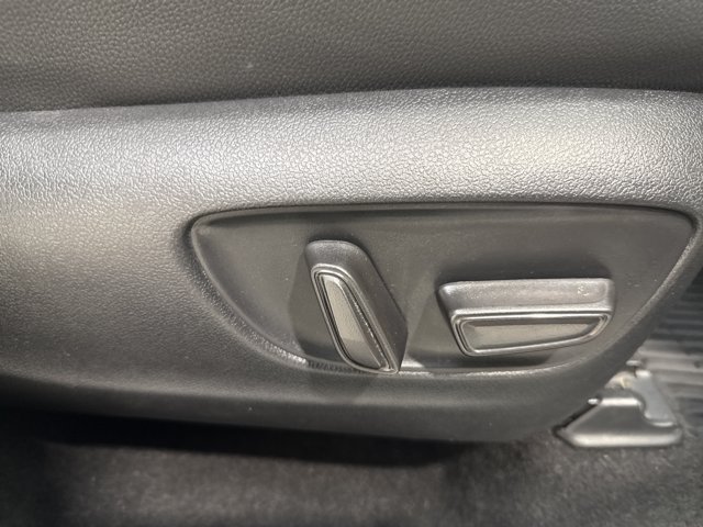 Used 2024 Toyota Grand Highlander AWD image 33