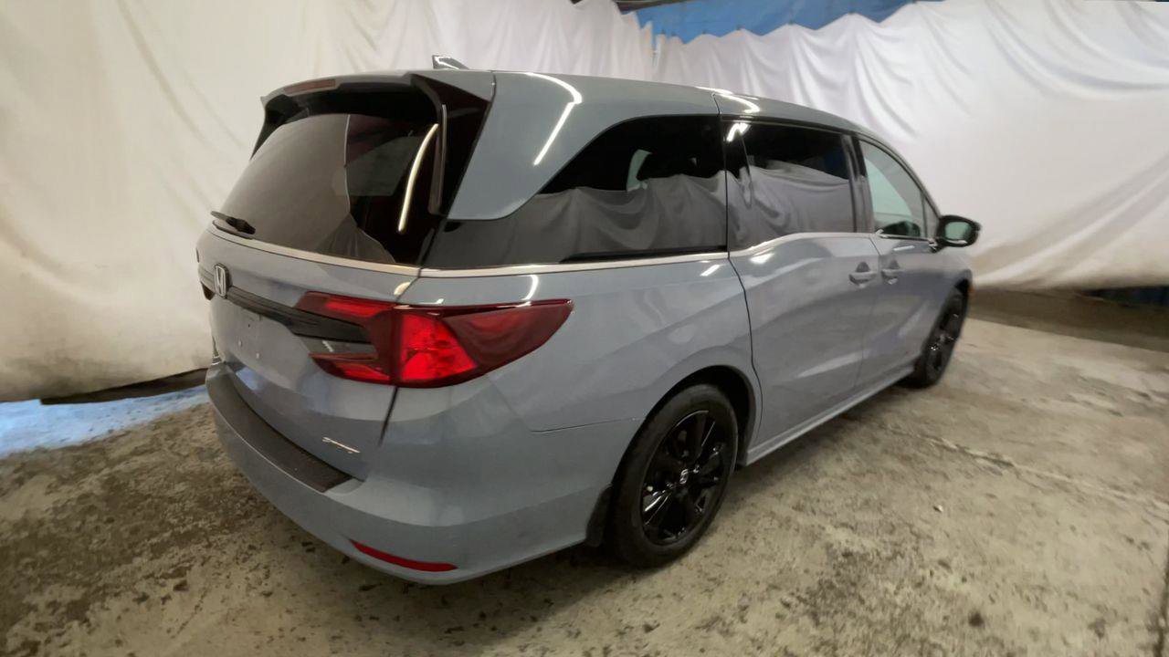 Used 2023 Honda Odyssey Sport image 8