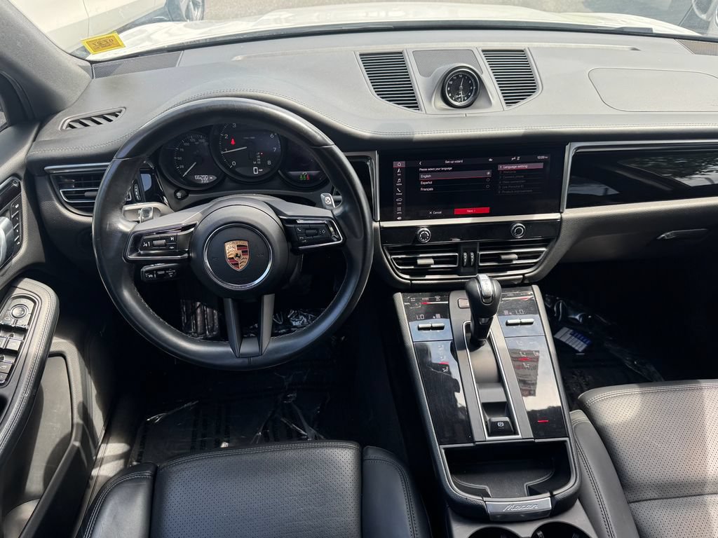 Used 2022 Porsche Macan AWD/4WD image 13