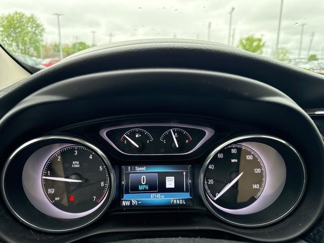 Used 2020 Buick Envision Essence w/ Experience Buick Package FWD image 12