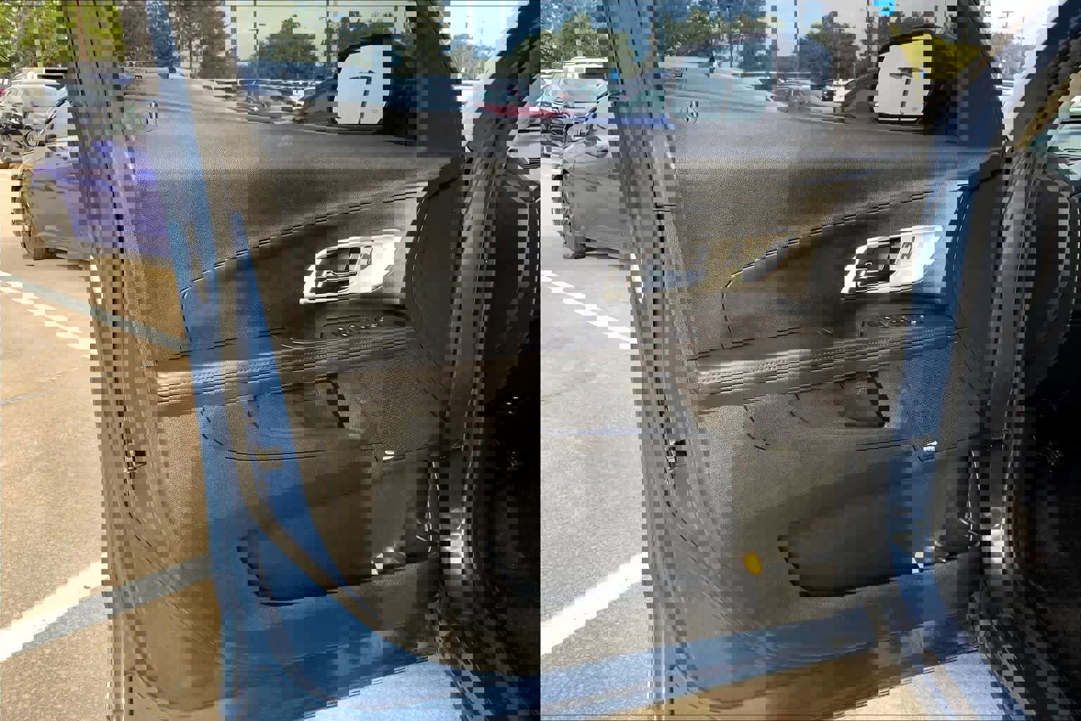 Used 2016 Chevrolet Equinox LT w/ Convenience Package image 20