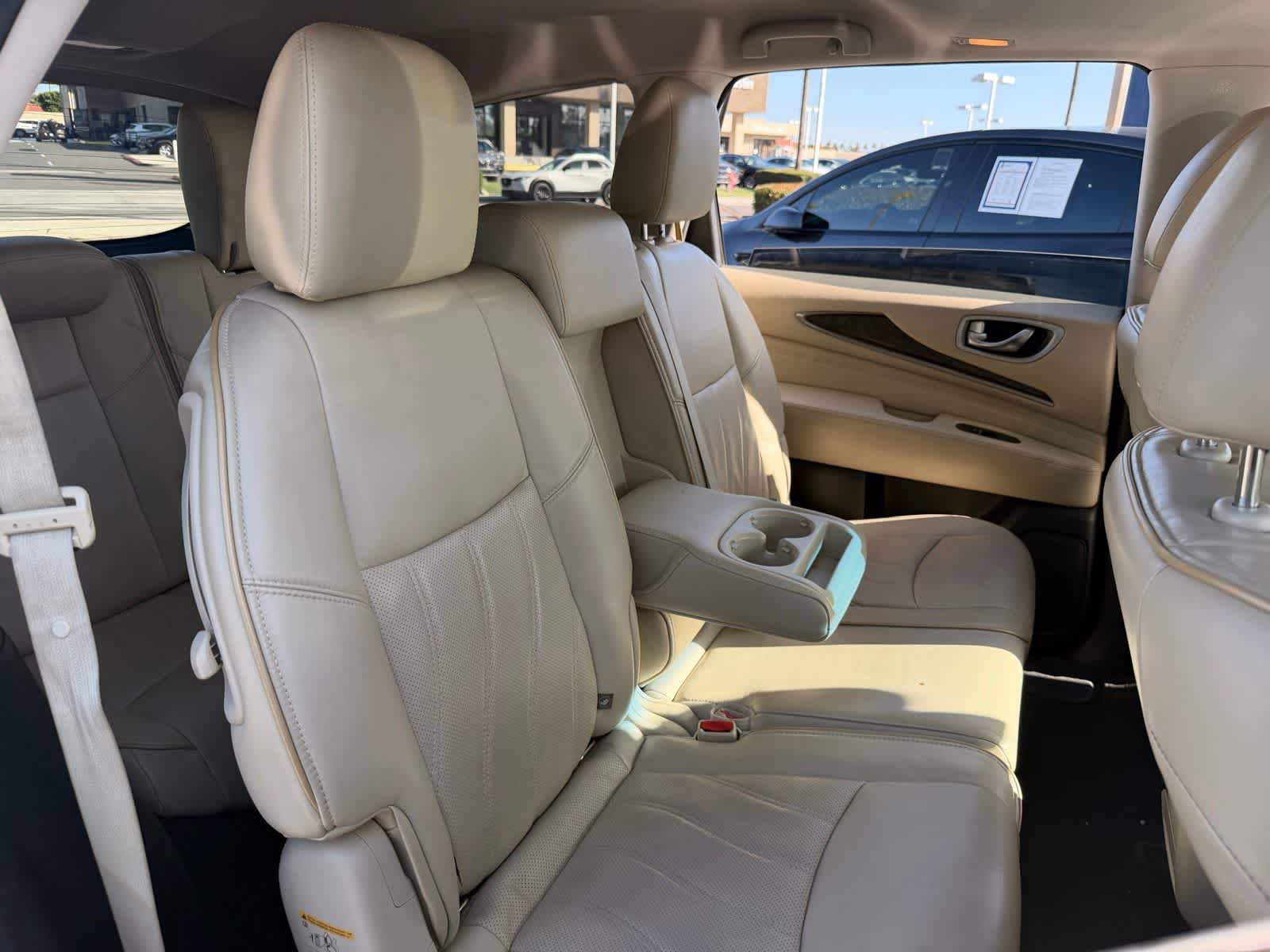 Used 2015 INFINITI QX60 Luxe w/ Premium Package AWD/4WD image 11