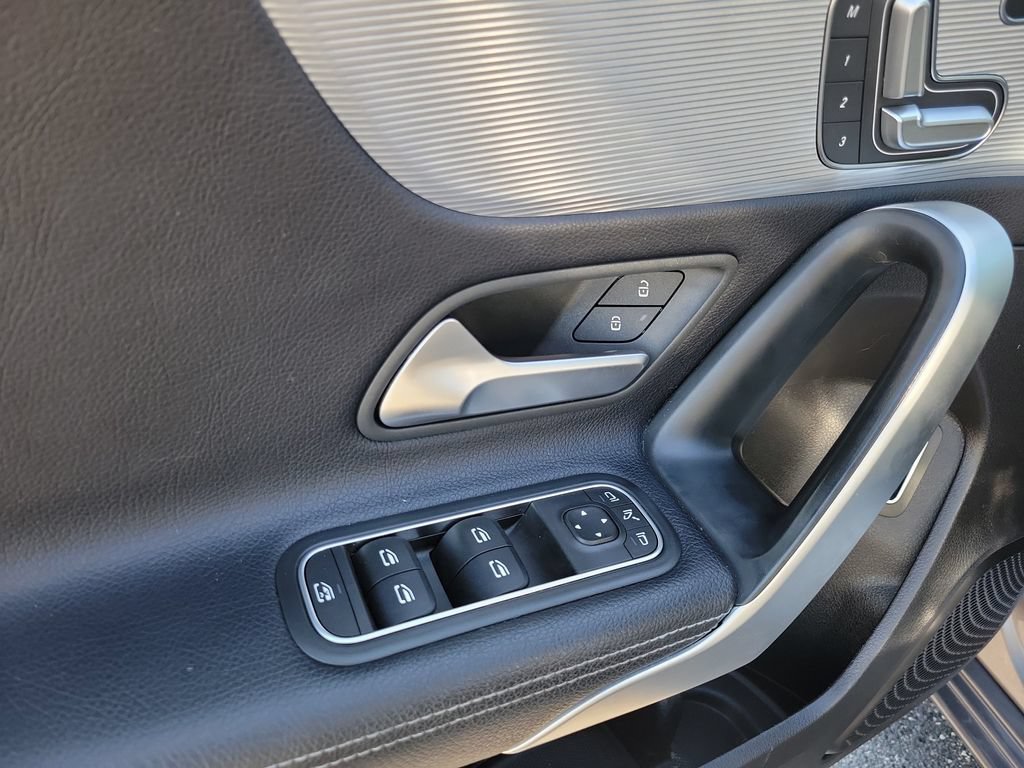 Used 2020 Mercedes-Benz A 220 4MATIC image 24