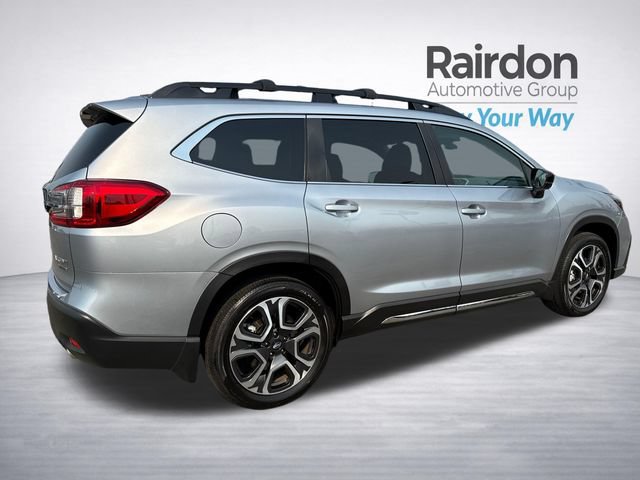 Used 2024 Subaru Ascent Limited w/ Technology Package AWD/4WD image 7