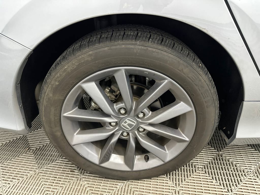 Used 2019 Honda Civic EX-L image 18