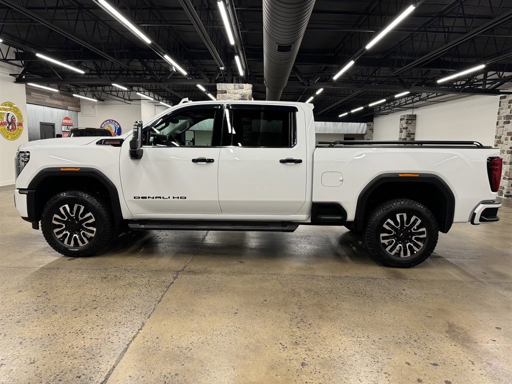 Used 2024 GMC Sierra 2500 Denali w/ Denali Reserve Package image 4
