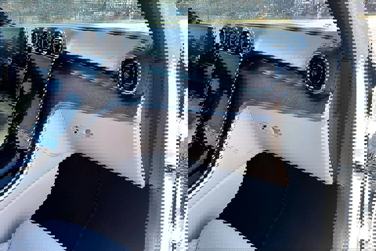 Certified 2022 Mercedes-Benz C 300 Sedan image 19