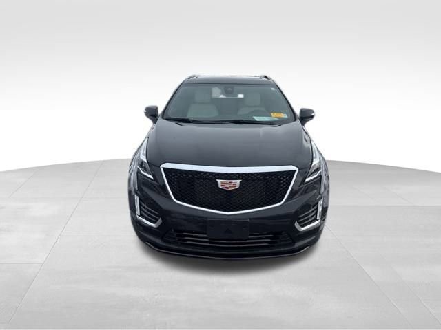 Certified 2025 Cadillac XT5 Sportv w/ LPO, Floor Liner Package image 8
