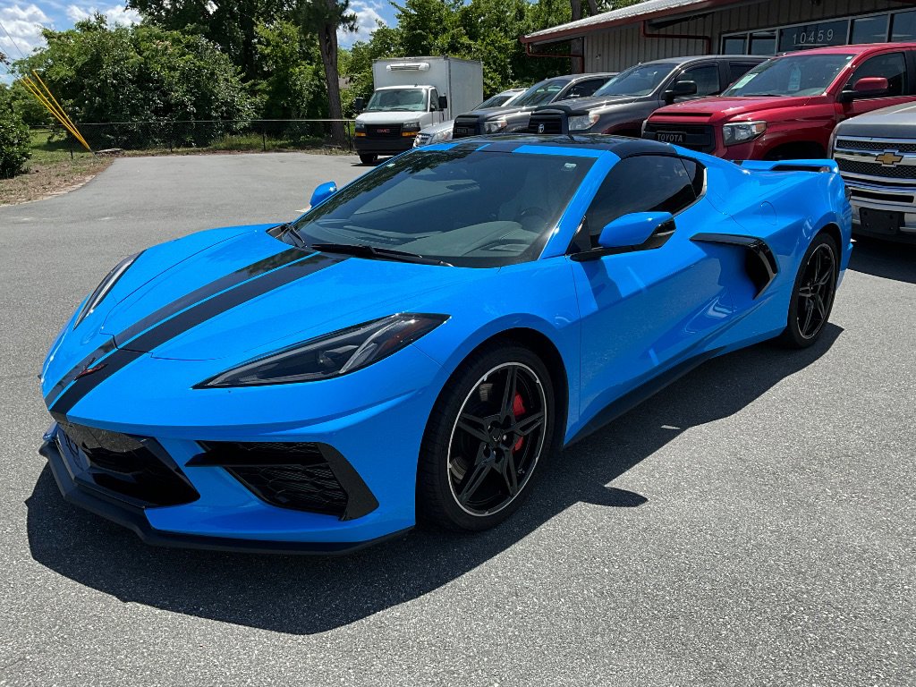Used 2022 Chevrolet Corvette Stingray Coupe w/ Z51 Performance Package image 8