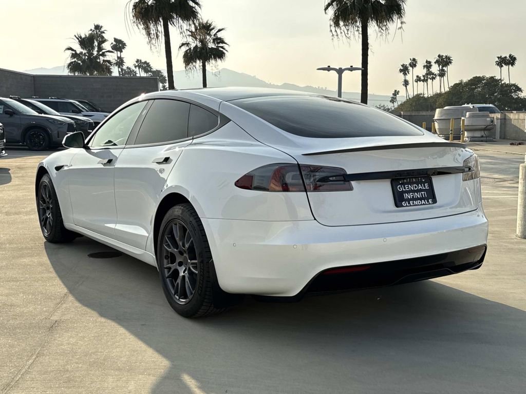 Used 2021 Tesla Model S Plaid image 4