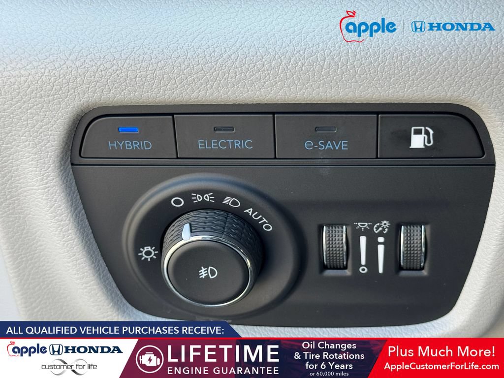 Used 2022 Jeep Grand Cherokee Summit w/ Advanced Protech Group IV AWD/4WD image 33