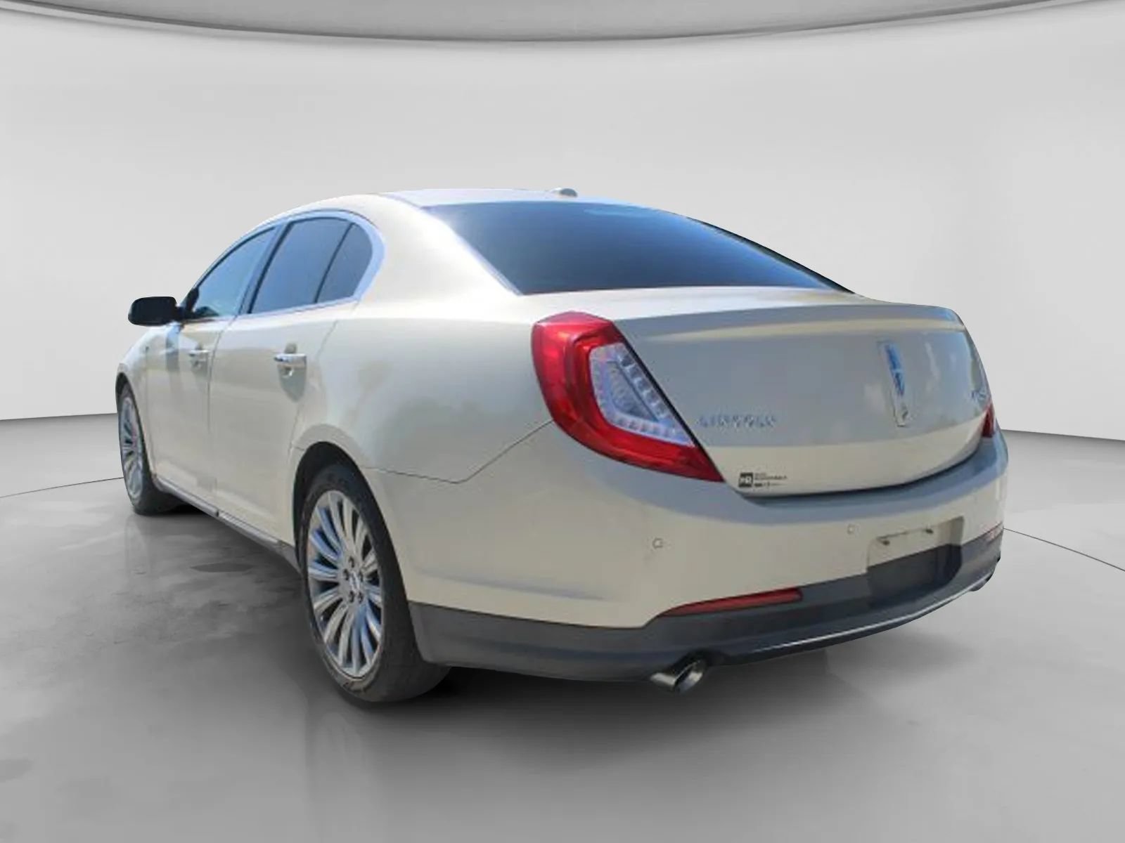 Used 2014 Lincoln MKS w/ Equipment Group 101A FWD image 7