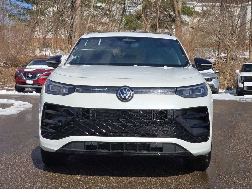 New 2026 Volkswagen Tiguan SE R-Line AWD/4WD image 8