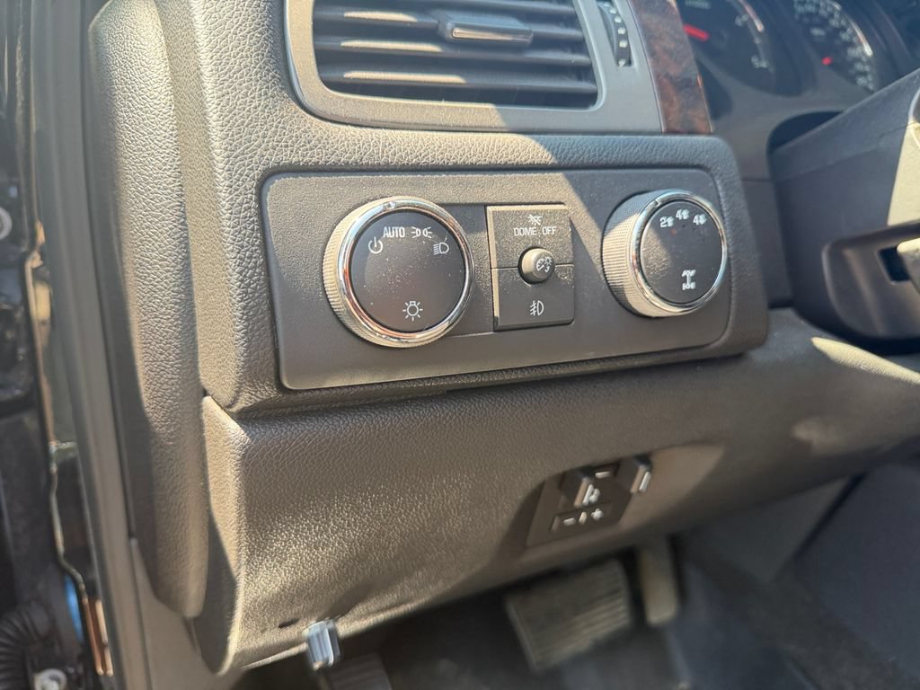 Used 2013 GMC Sierra 2500 Denali AWD/4WD image 19