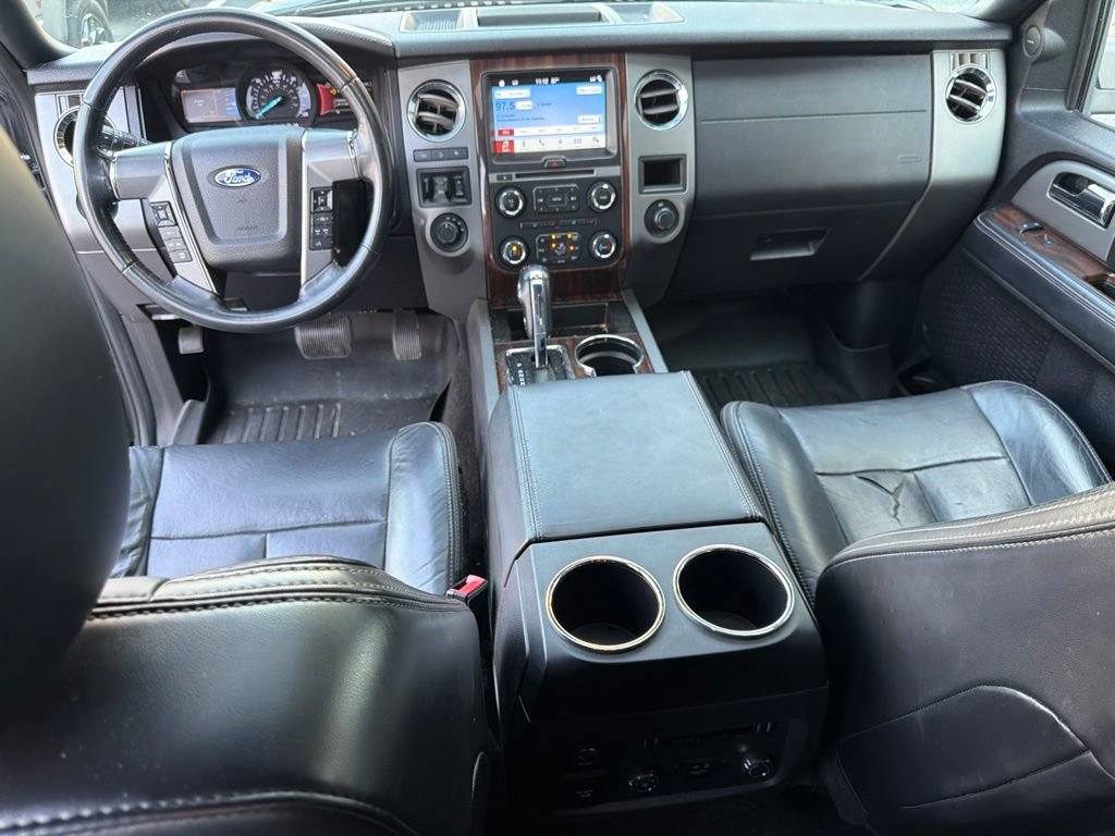 Used 2016 Ford Expedition Platinum AWD/4WD image 18