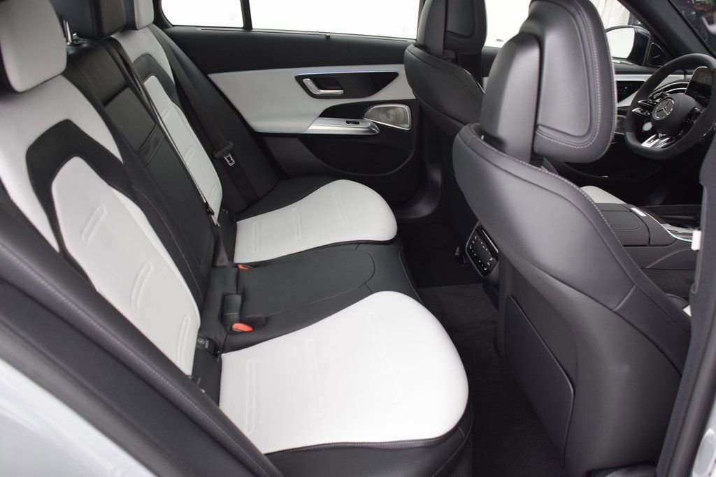 New 2026 Mercedes-Benz E 53 AMG e 4MATIC Sedan image 18