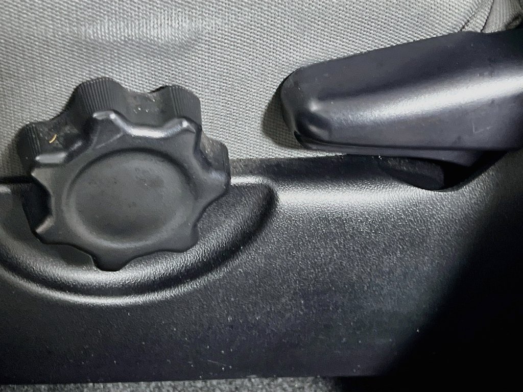 Used 2023 Toyota Tacoma SR5 RWD image 13