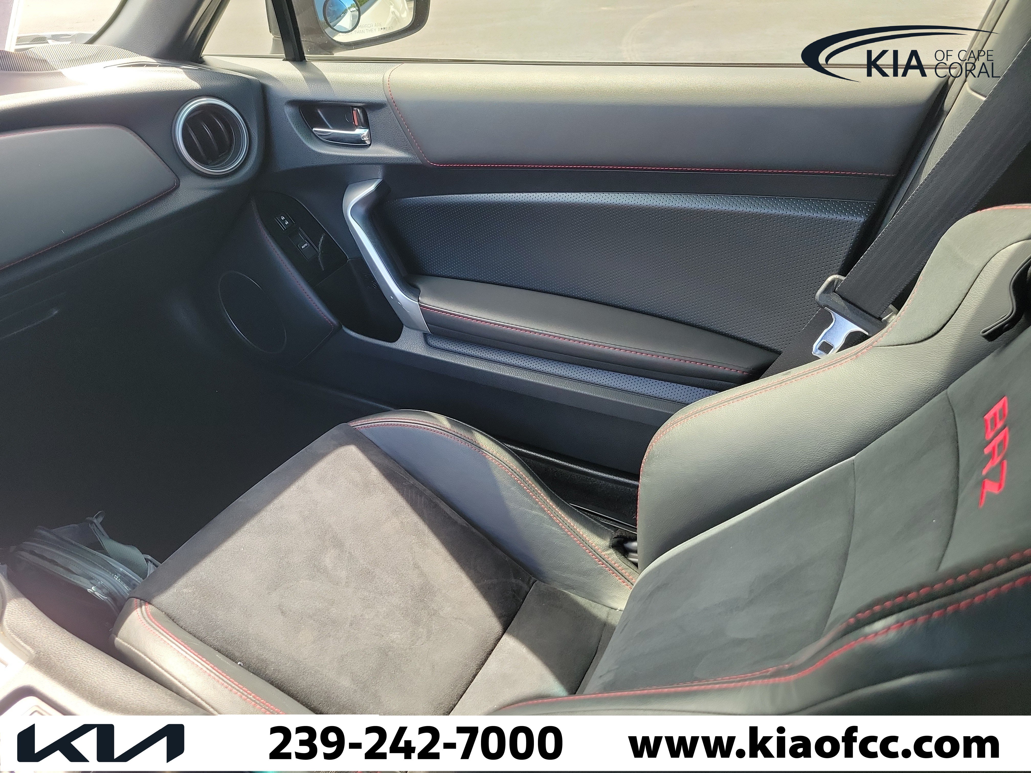 Used 2018 Subaru BRZ Limited w/ Popular Package #1 RWD image 16