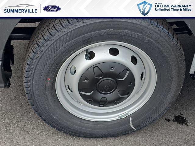 New 2026 Ford Transit 250 148 Medium Roof RWD image 32