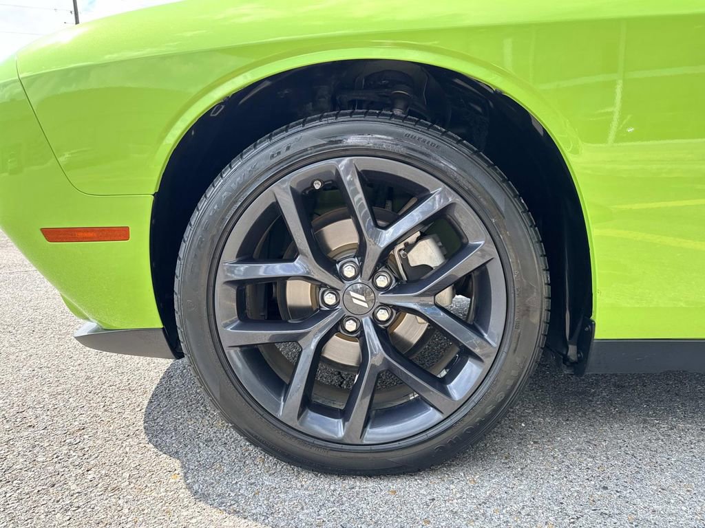 Used 2023 Dodge Challenger SXT w/ Blacktop Package image 5