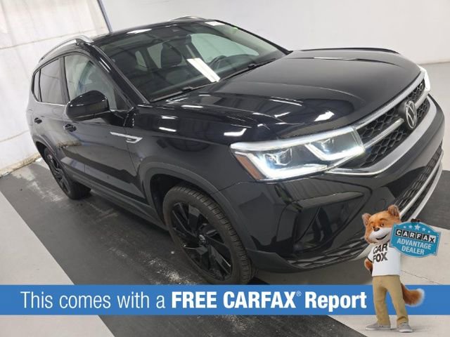 Used 2024 Volkswagen Taos SEL image 2