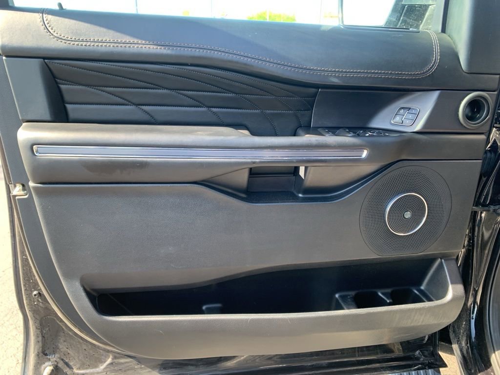 Used 2021 Ford Expedition Max Platinum AWD/4WD image 35