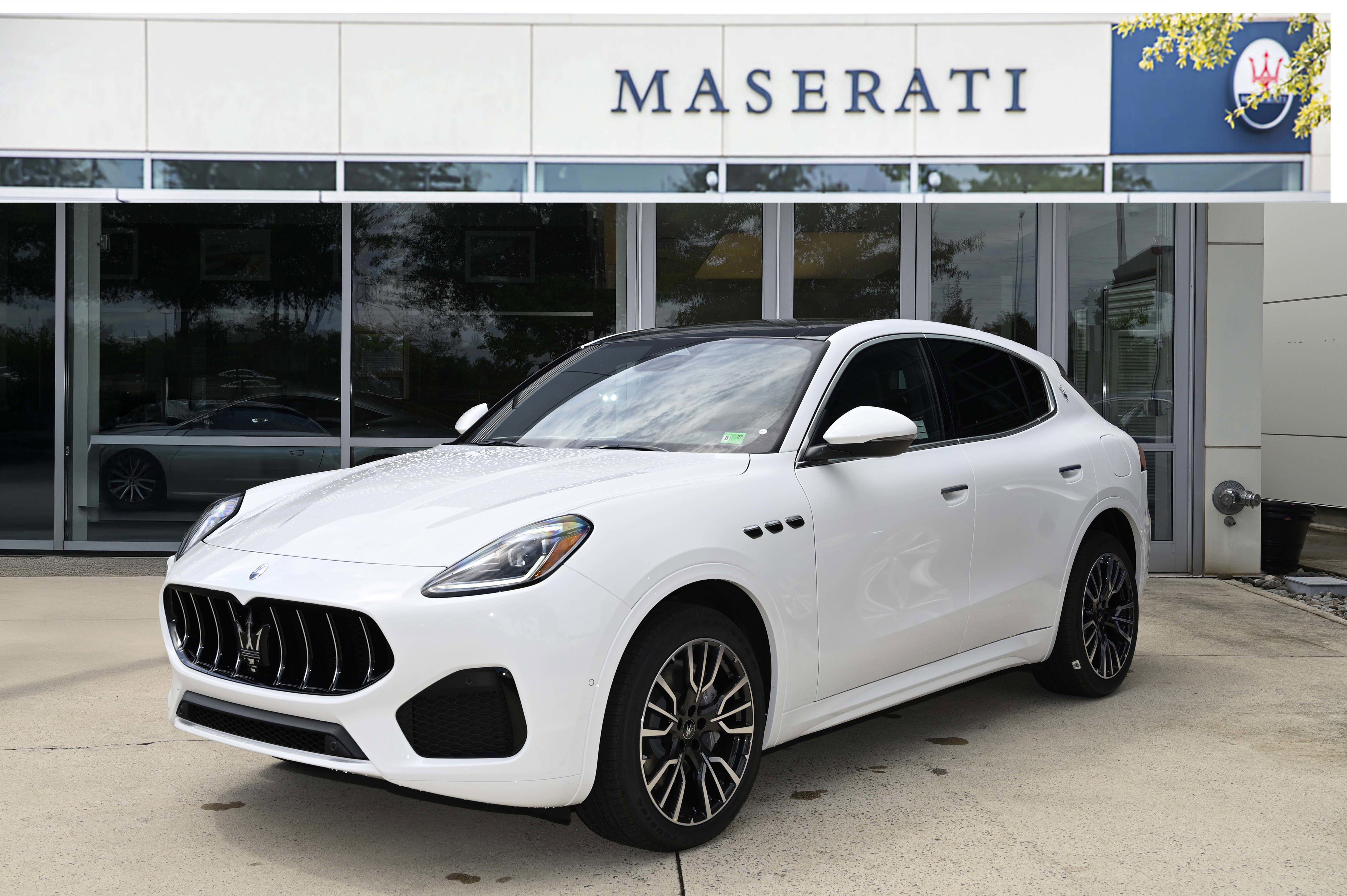 New 2025 Maserati Grecale GT image 1