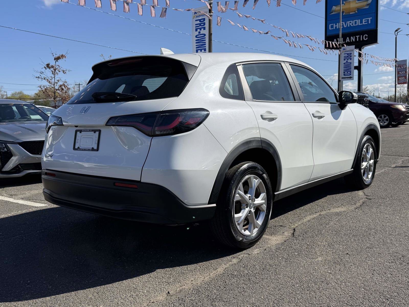 Used 2023 Honda HR-V LX image 5