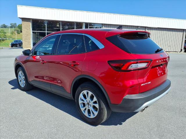 Certified 2023 Ford Escape Active AWD/4WD image 3