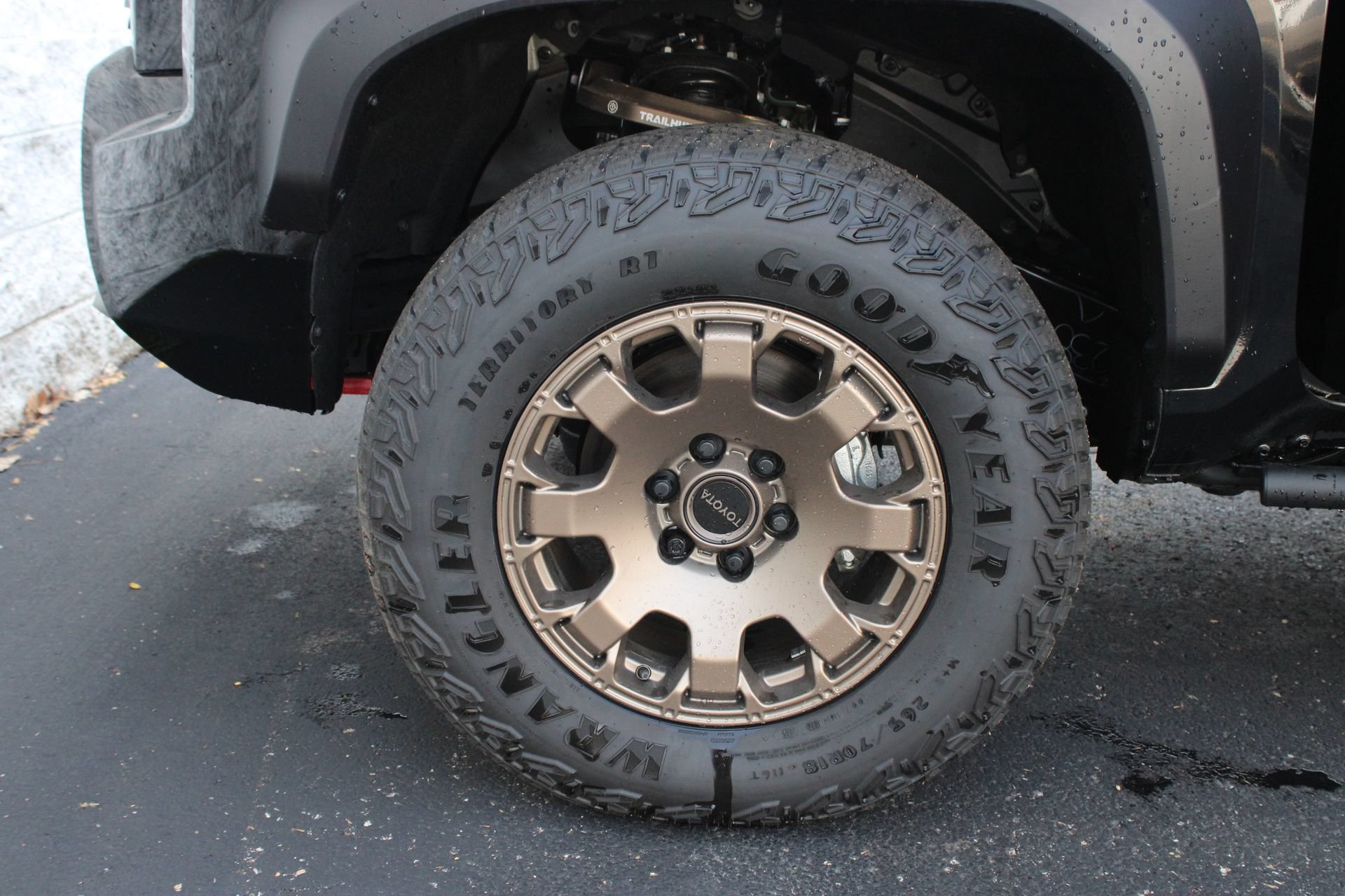 New 2025 Toyota Tacoma 4x4 Double Cab Hybrid image 14