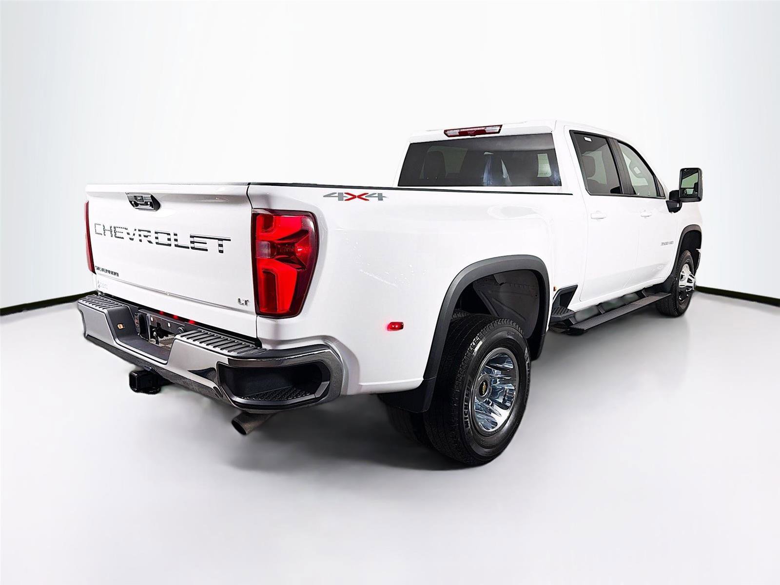 Used 2022 Chevrolet Silverado 3500 LT w/ Gooseneck/5TH Wheel Package AWD/4WD image 7