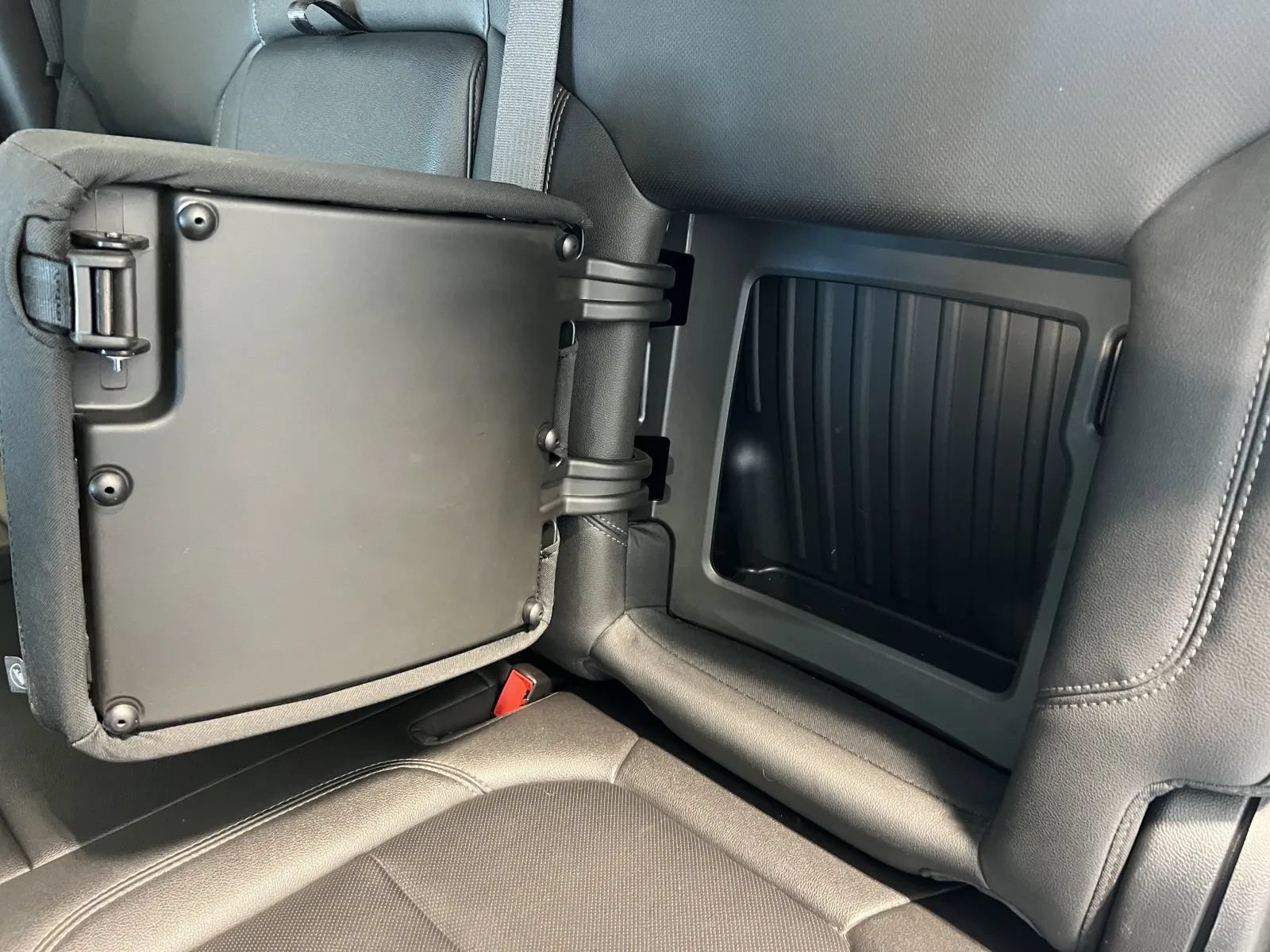 Used 2021 Chevrolet Silverado 1500 LTZ AWD/4WD image 20