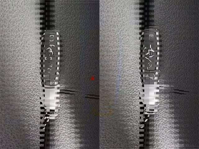 Certified 2025 Mercedes-Benz CLA 250 4MATIC image 41