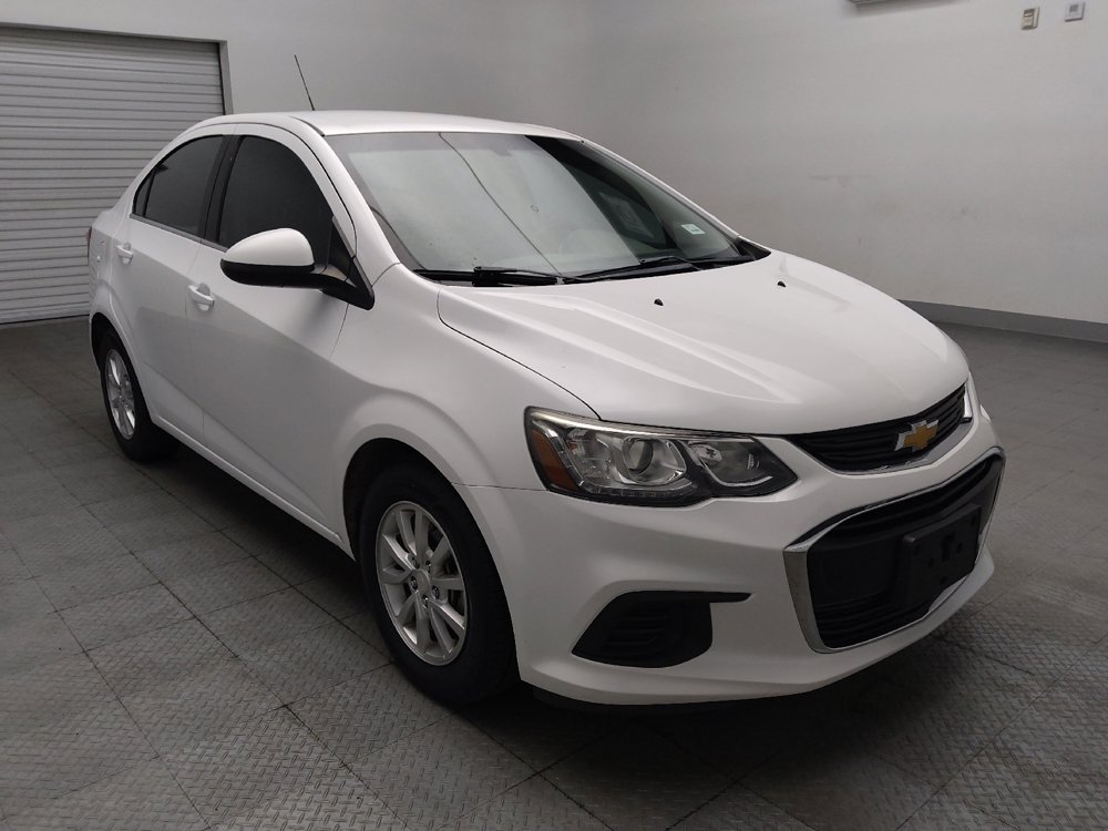 Used 2018 Chevrolet Sonic LT FWD image 13