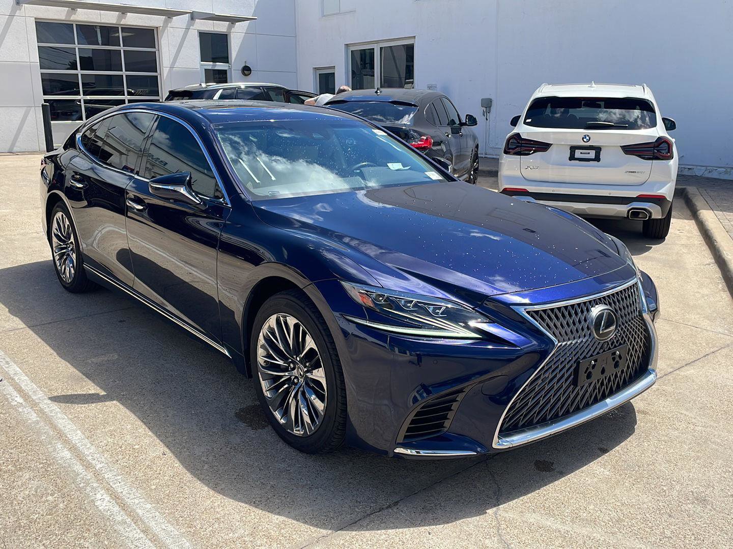 Used 2020 Lexus LS 500 w/ Interior Upgrade Package RWD image 2