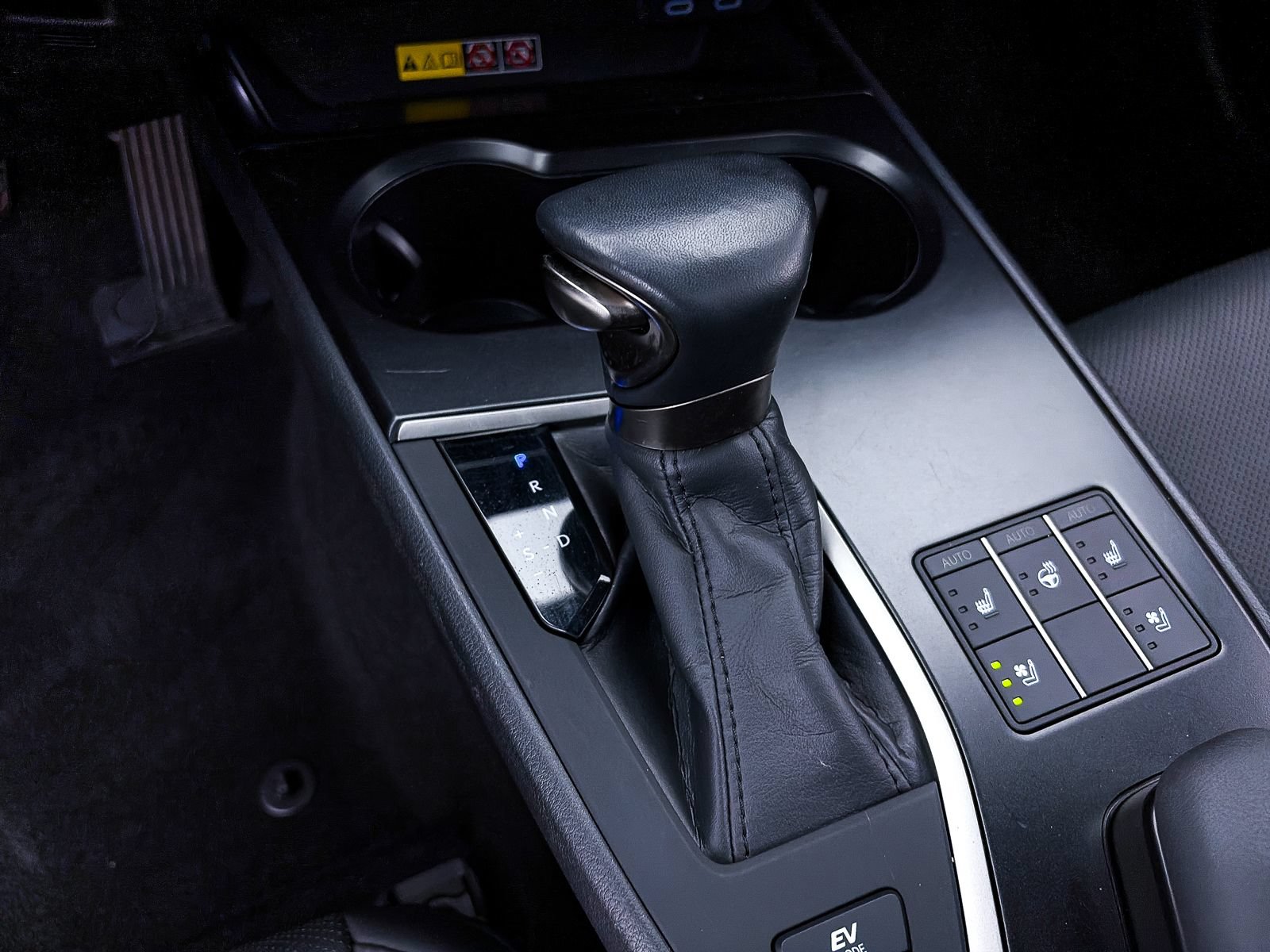 Used 2024 Lexus UX 250h F Sport FWD image 26