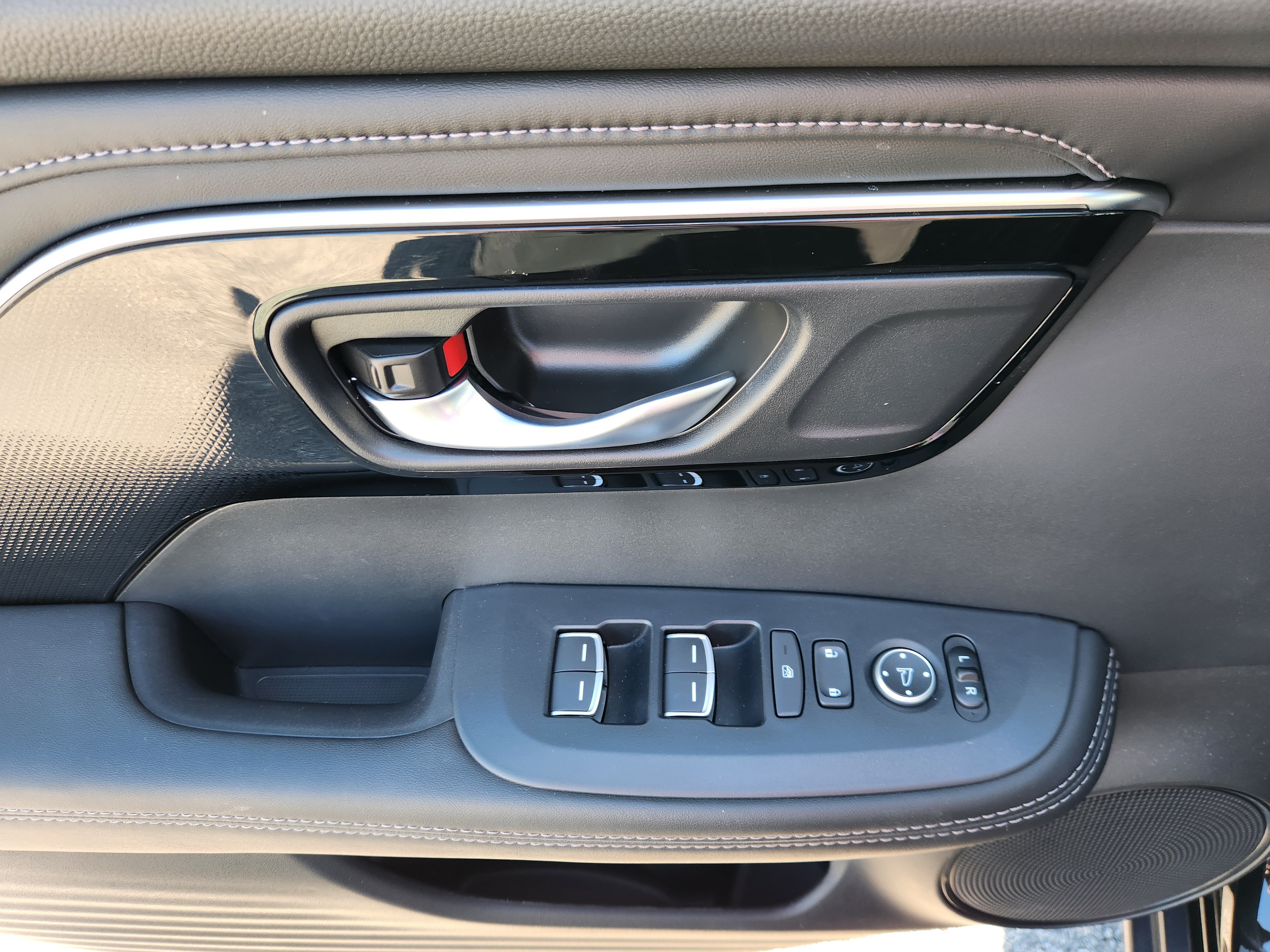 Certified 2026 Acura ADX AWD image 17