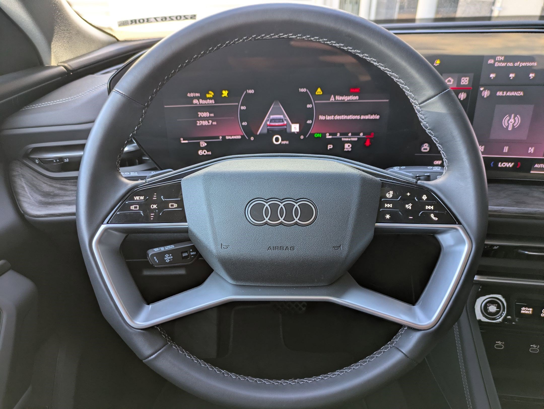 Used 2025 Audi Q5 Premium w/ Convenience Package image 13