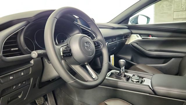 New 2026 MAZDA MAZDA3 2.5 S Hatchback w/ Premium Pkg FWD image 11