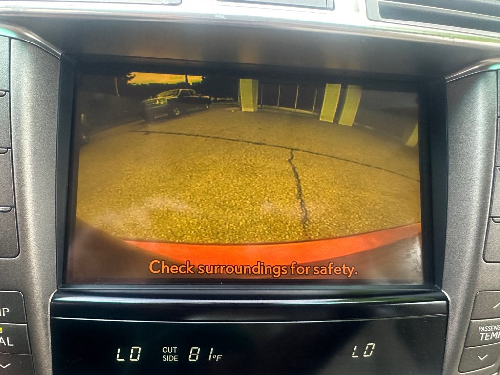 Used 2010 Lexus LS 460 AWD w/ Comfort Pkg image 16