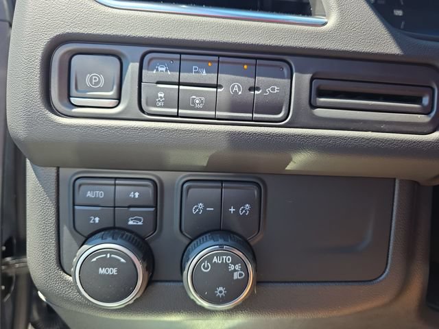Used 2022 Chevrolet Tahoe LT w/ Luxury Package AWD/4WD image 28