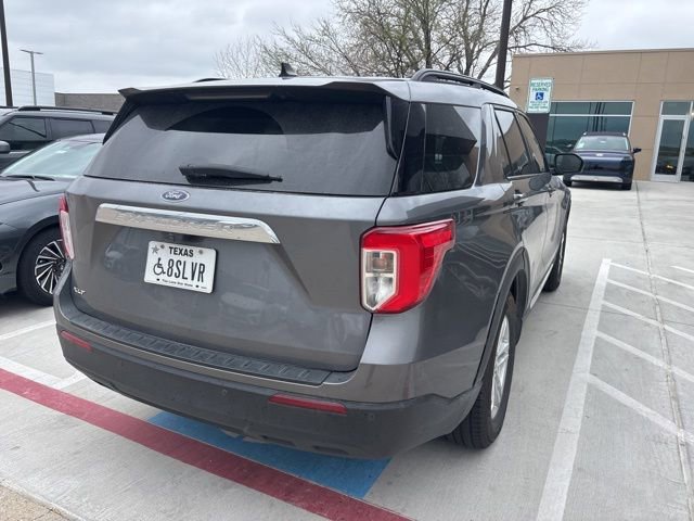 Used 2021 Ford Explorer XLT image 8